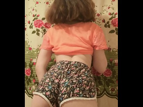 ❤️ Sexet ung babe laver en striptease ved at filme sine shorts på kamera ☑ Hjemmelavet porno at da.com-full-porner.ru
